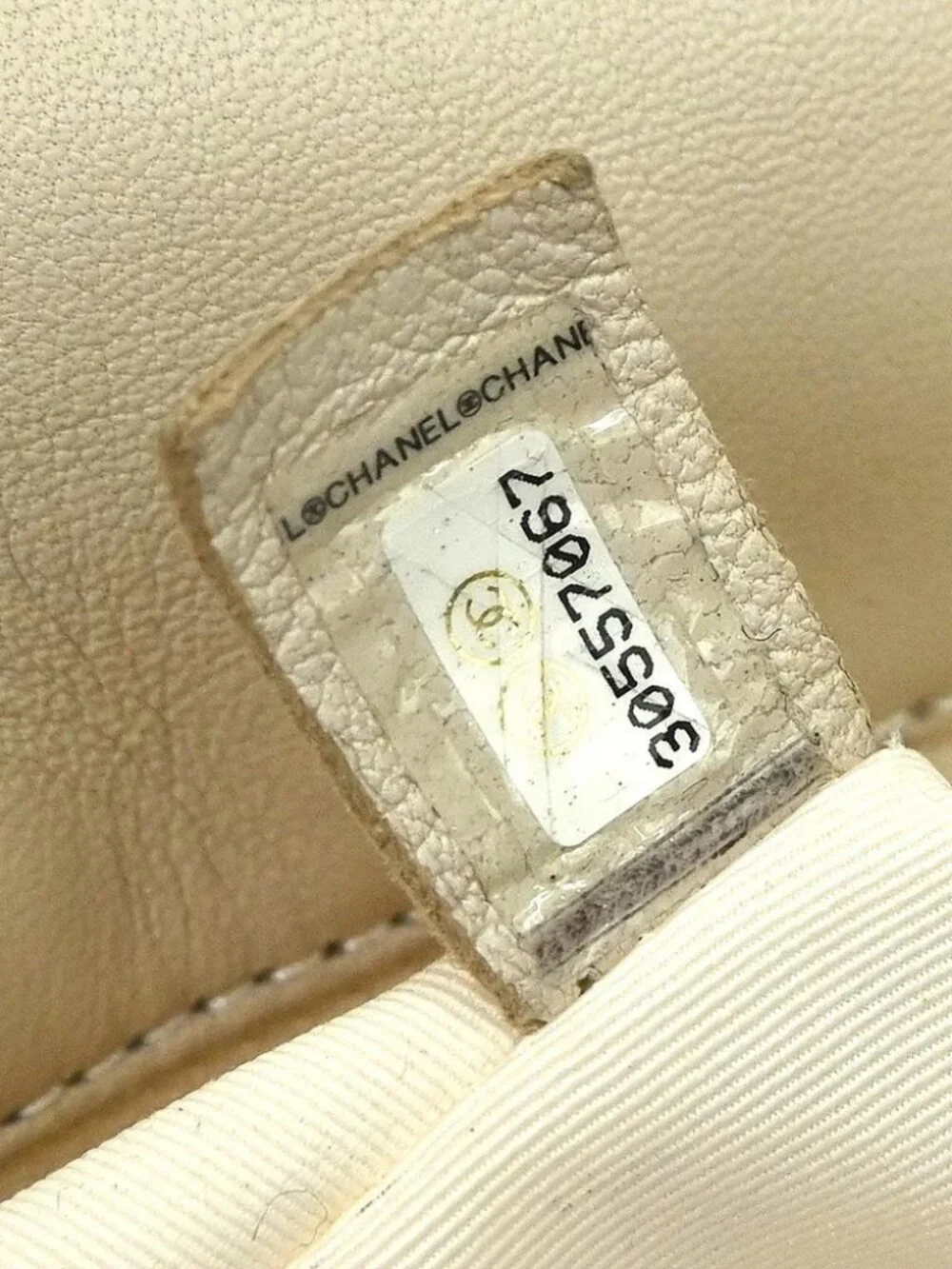 Chanel Beige Lambskin Dix-neuf 19 2way Handbag